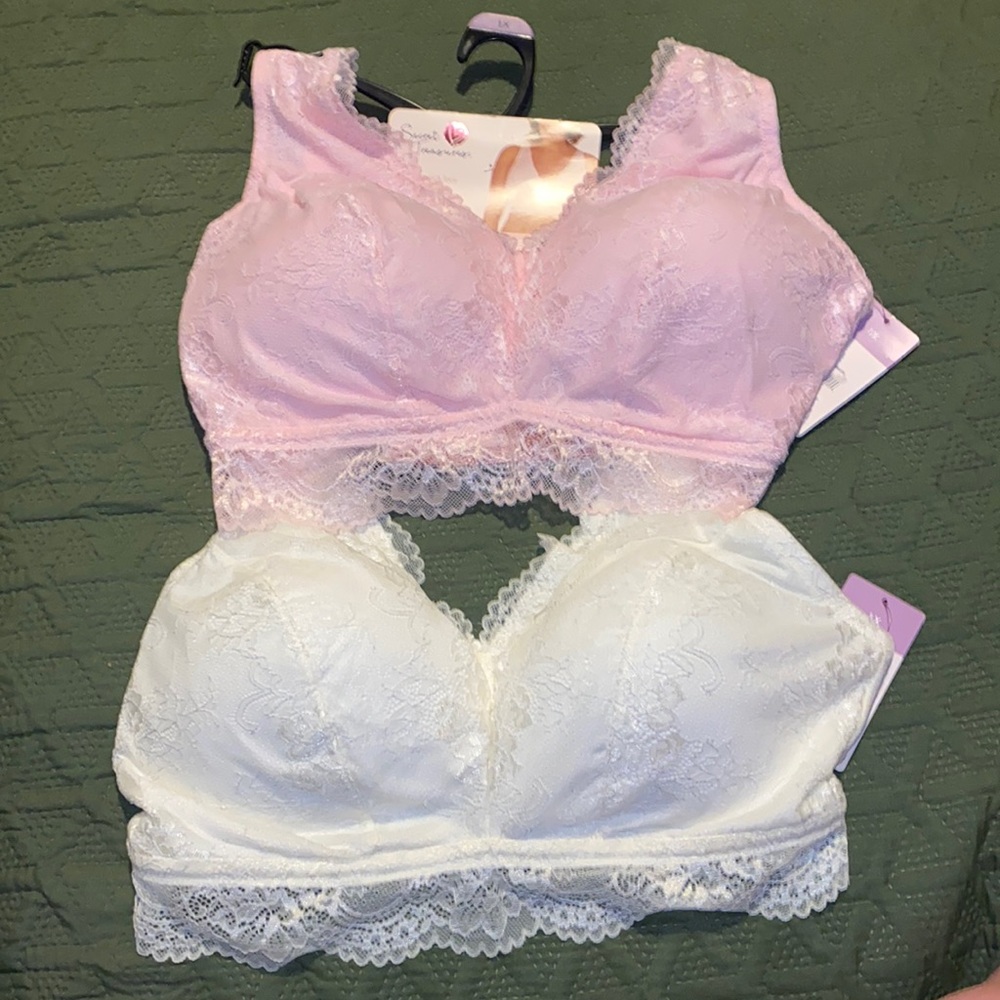 Full figure Bralettes
